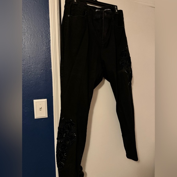Black Jean, Women’s size 18 curvy - Picture 2 of 2